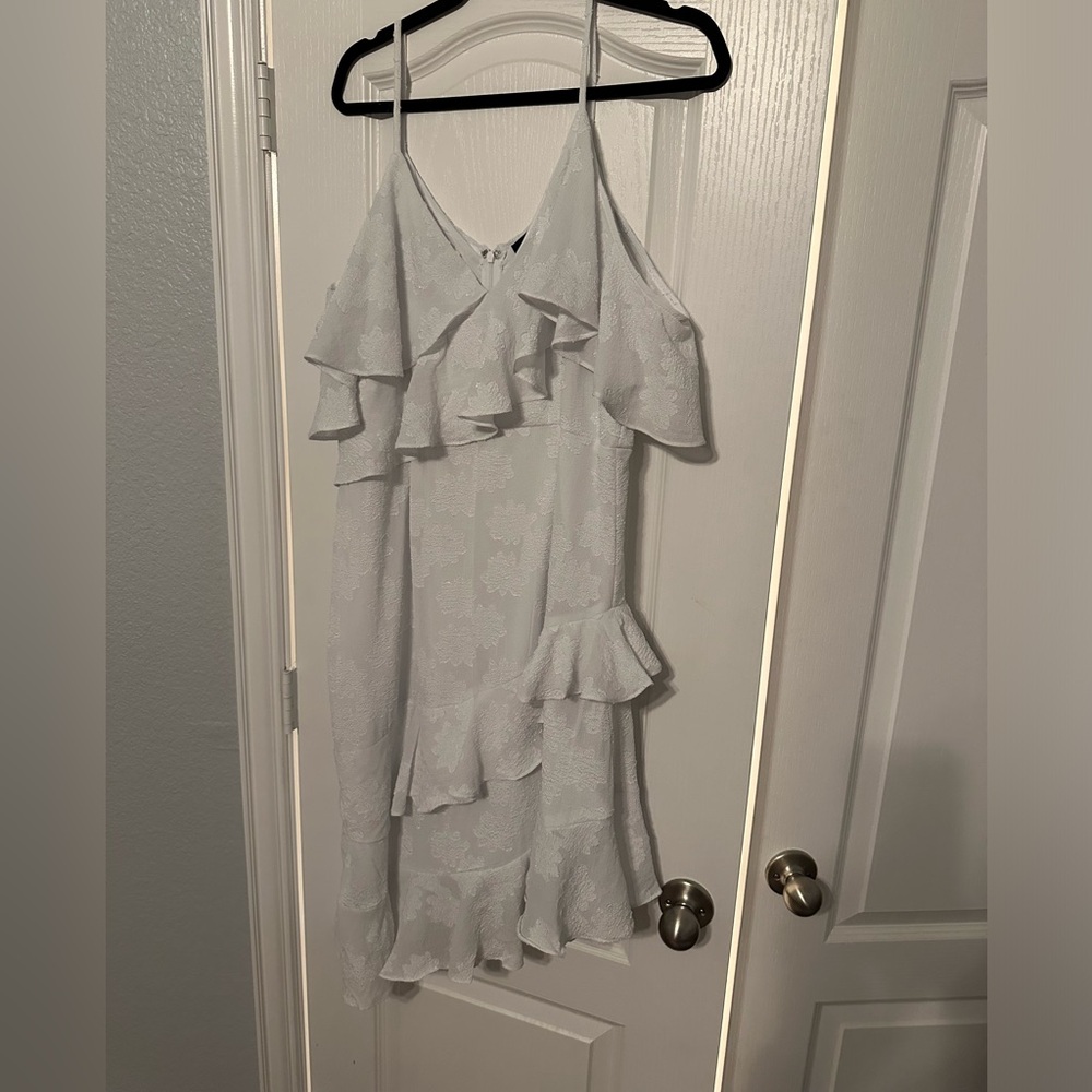 White lulus dress size XL